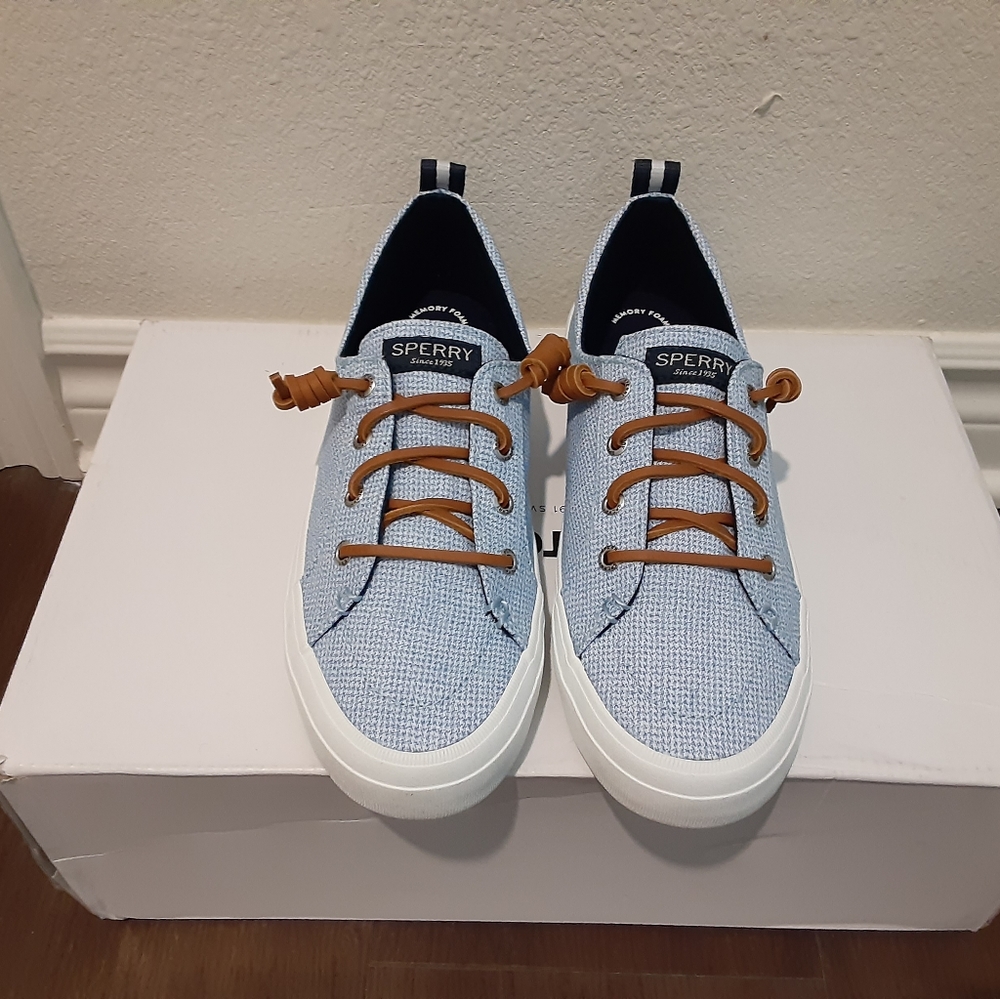 Sperry - Picture 2 of 4